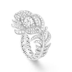 JRG02810 | Boucheron Nature Triomphante White Gold Diamond Ring