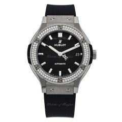 565.NX.1170.RX.1104 | Hublot Classic Fusion 38 mm watch. Buy Online