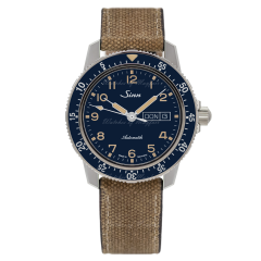 104.0112 | Sinn 104 St Sa A B E Instrument Classic Pilot Blue Dial Textile 41mm watch.