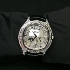 Piaget Emperador cushion-shaped 42 mm G0A32018