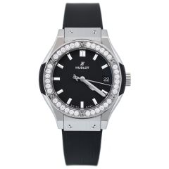 581.NX.1171.RX.1104 | Hublot Classic Fusion Titanium Diamonds 33 mm watch. Buy Online