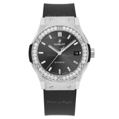 Hublot Classic Fusion Racing Grey Titanium Diamonds 38 mm 565.NX.7071.RX.1204