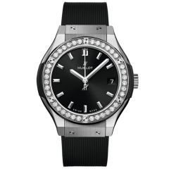 Hublot Classic Fusion Titanium Diamonds 33 mm 581.NX.1470.RX.1104