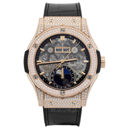 547.OX.0180.LR.1704 | Hublot Classic Fusion Moonphase King Gold Pave watch. Buy Online