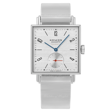 423 | Nomos Tetra Neomatik 39 Silvercut Automatic Bracelet watch. Buy Online